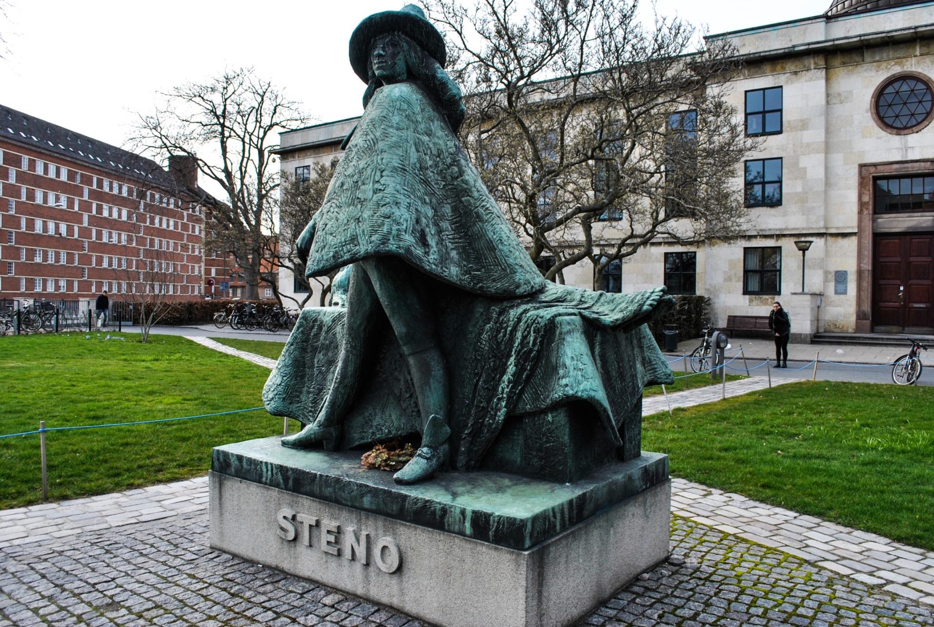 Niels Stensen's monument, Copenhagen (by Virginia Gregorio) - 03.jpg